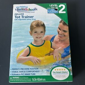 New In Box SWIM SCHOOLLevel 2 Deluxe Tot Trainer 2-4 Years  Adj Safety Strap